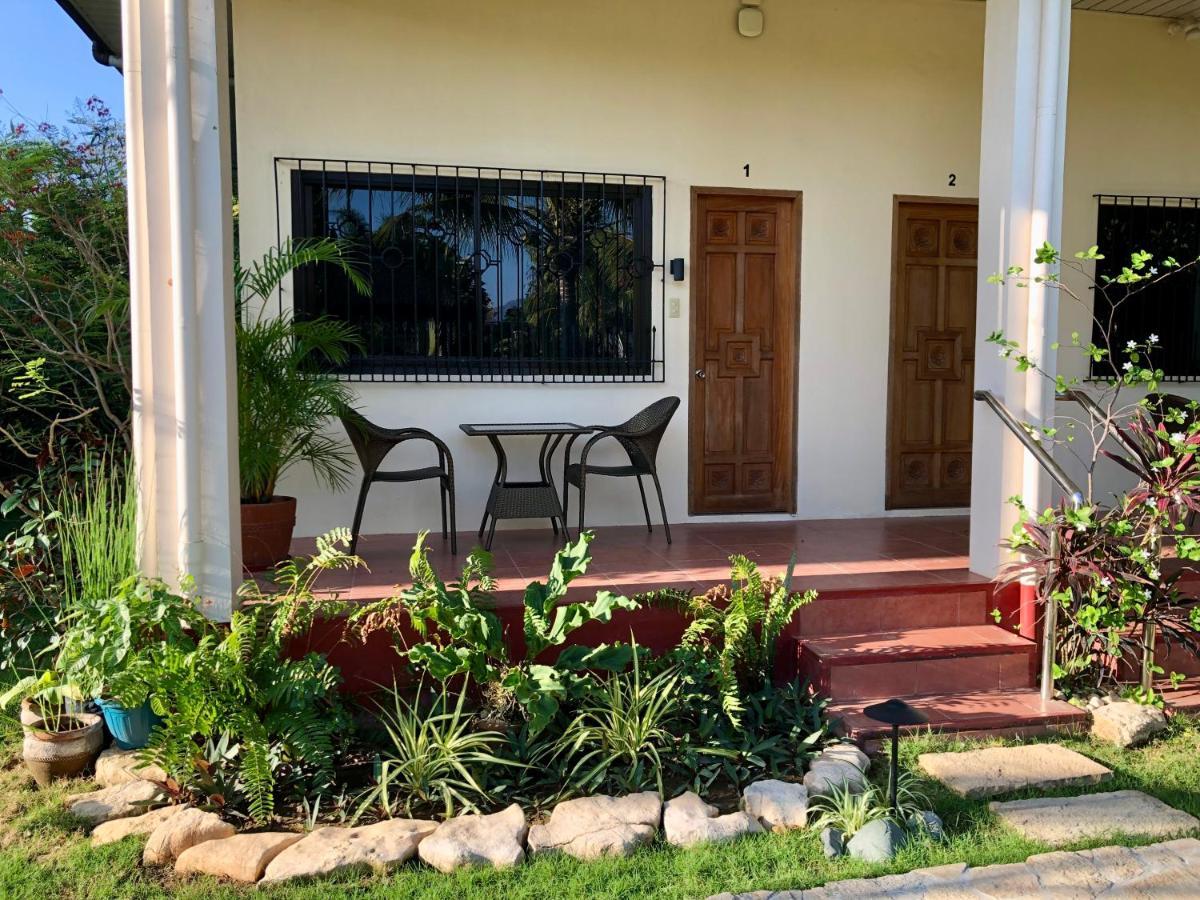 Strutz Art Garden Resort Bangued Exterior foto