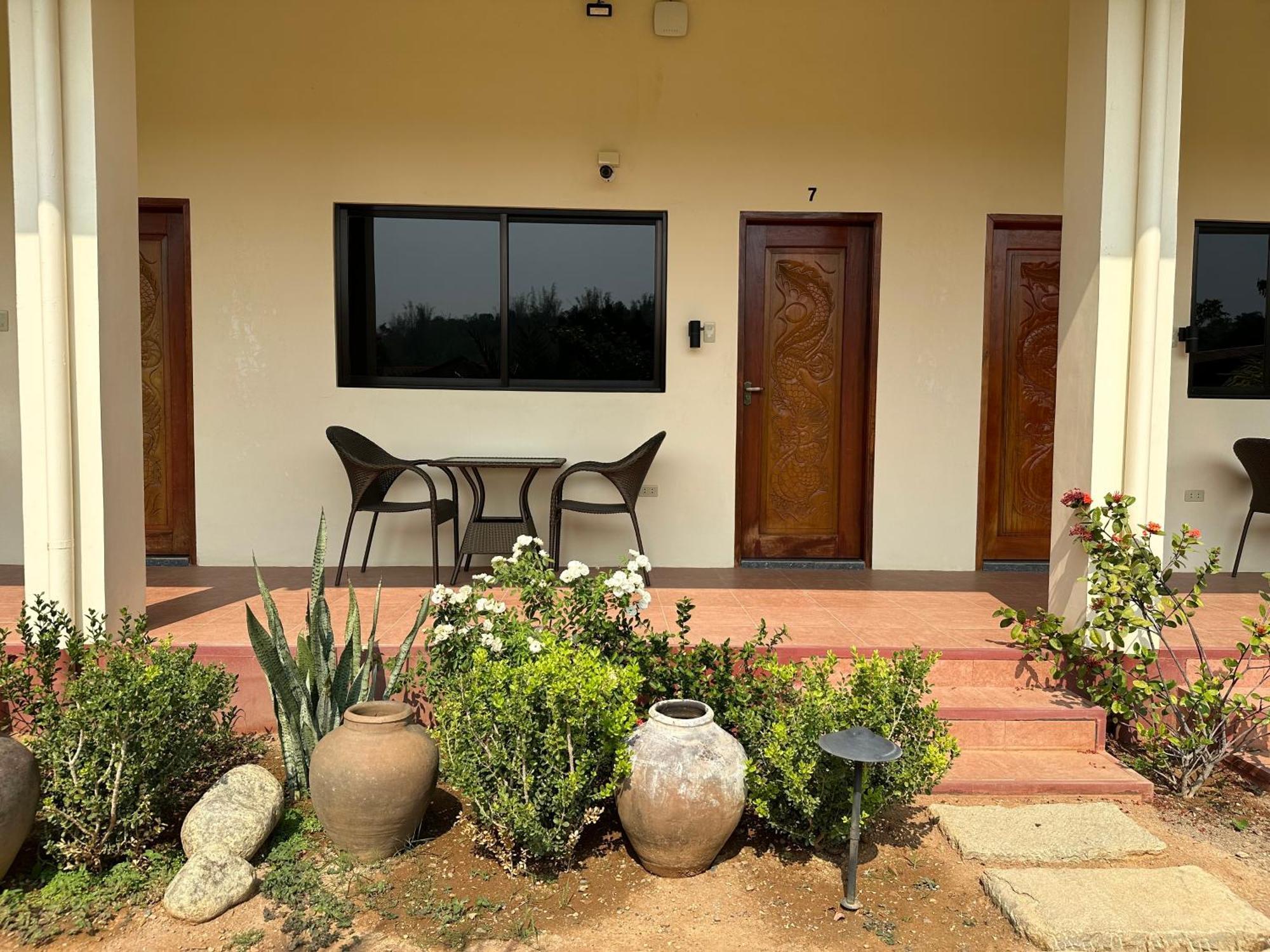 Strutz Art Garden Resort Bangued Zimmer foto